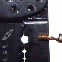 Kleště konektorové a odizolovací 210mm, EN 60352-2