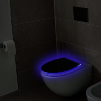 WC sedátko Black shining, LED podsvícení, detek. pohybu, FSC dřevo a akryl